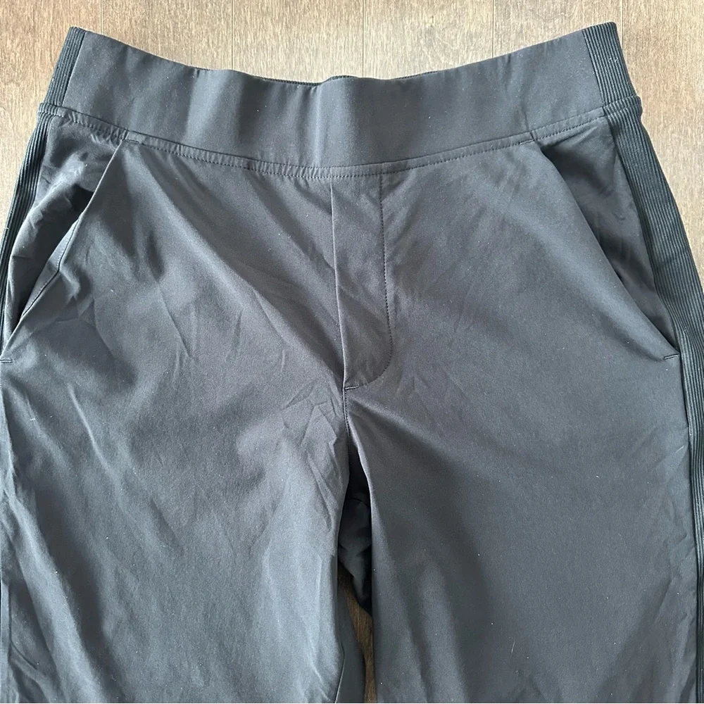 Athleta Brooklyn Mid Rise Ankle Pant Black Travel Athleisure  Size 4 - Picture 3 of 12